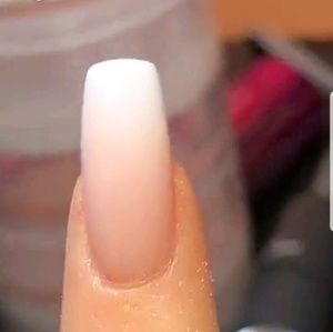 Meet your Posher, Ami